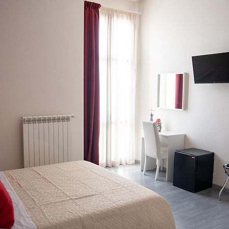 Casa Del Marchese B&B Riposto Oda fotoğraf