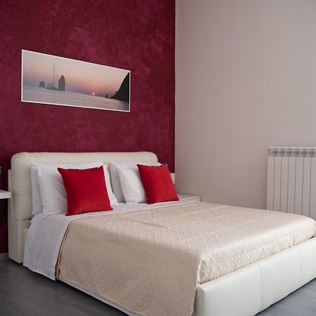 Casa Del Marchese B&B Riposto Oda fotoğraf